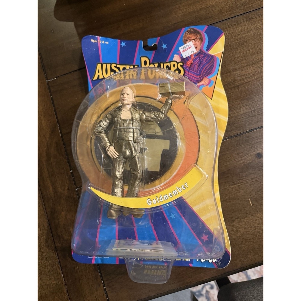 Austin Powers - GOLDMEMBER - 2002 Mezco Toyz Action Figure - Sealed K•B Toys